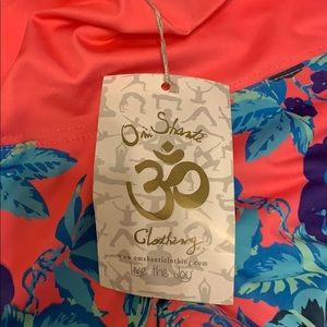 Onzie Pants - Neon floral Om Shanti workout leggings! Onzie Pants - Neon floral Om Shanti workout leggings!